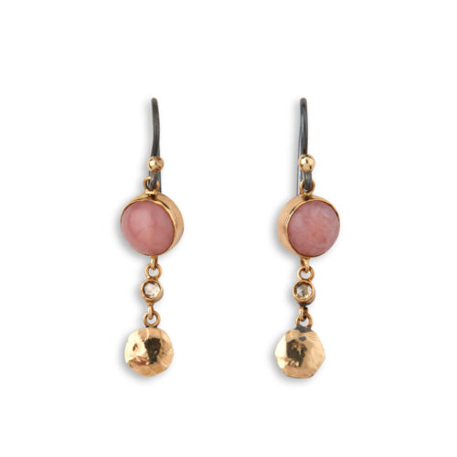 Sophia Pink Opal øreringe fra By Birdie, i oxyderet sølv og 14 kt. guld