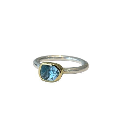 Margoni ring med akvamarin 7x9mm
